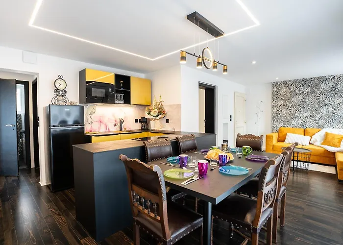Enchantress\'Apartment Designed By Cm