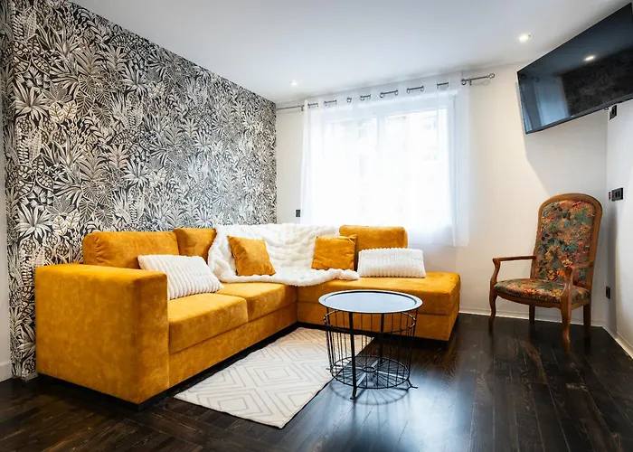 Enchantress\'Apartment Designed By Cm