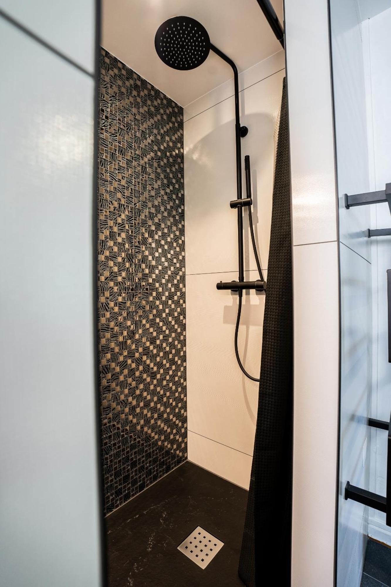 Enchantress'apartment Designed By Cm *