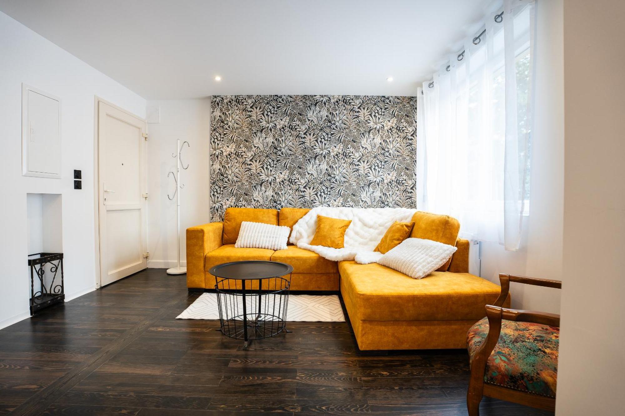 Enchantress'apartment Designed By Cm