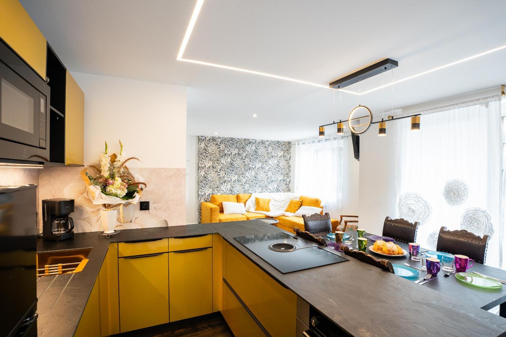 Enchantress'apartment Designed By Cm