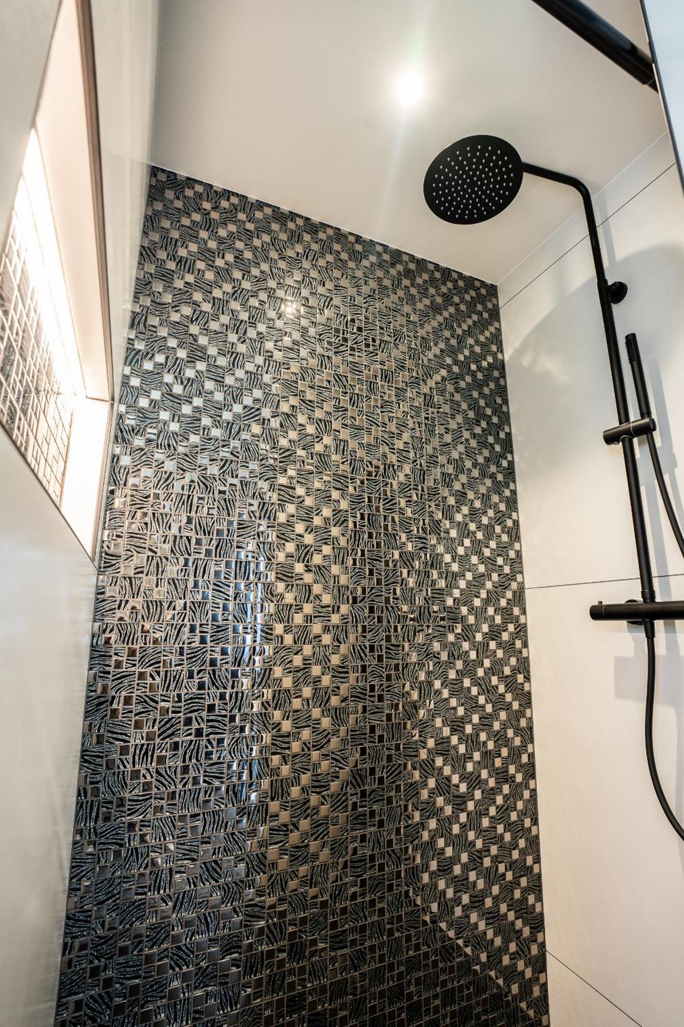 Enchantress'apartment Designed By Cm *